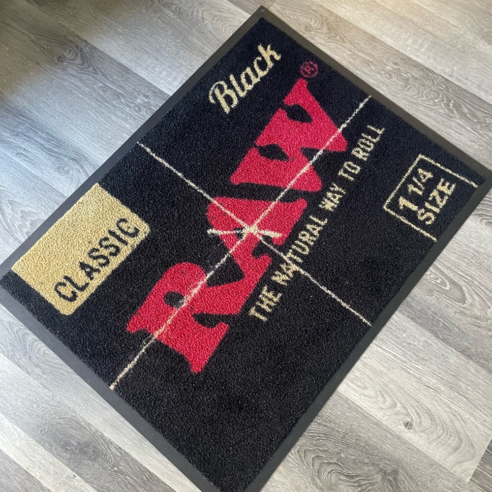 Raw Rolling Paper Black (1 1/4) Home Accent Rug Floor Mat Rug Carpet Home